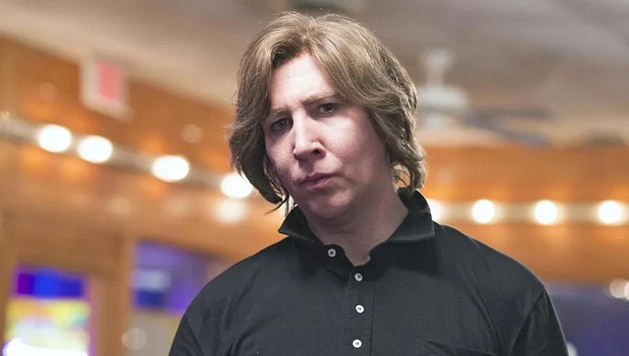 marilyn-manson-without-makeup-v0-SONahJMtqE5sL6a4vwQWxNzczcaD4RlNmHNzs622IEM.jpeg
